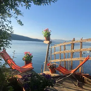 rosas-home.albaniahotels.org/